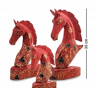 10-014 Фигурка "Лошадь" набор из трех 25,20,15 см (батик, о.Ява)