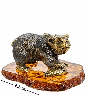 AM-2050 Фигурка "Медведь на рыбалке" (латунь, янтарь)